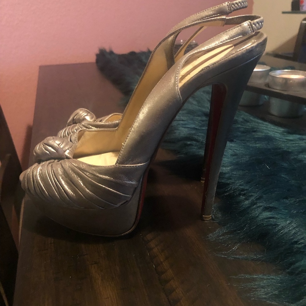 Authentic Christian Louboutin Heels size 38